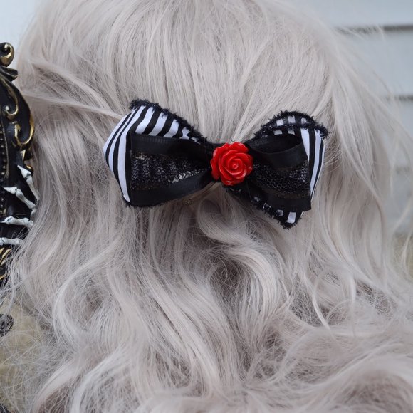 New Halloween Red Rose Stripe Hair Bow Clip - Black * White Hand Crafted - Picture 1 of 4